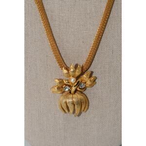 Vintage Gold Tone Floral Mesh Pendant Necklace Faux Pearl Rhinestones